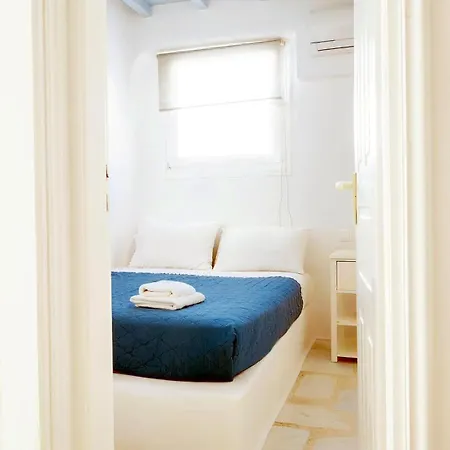 Petrinaki Mykonos Town